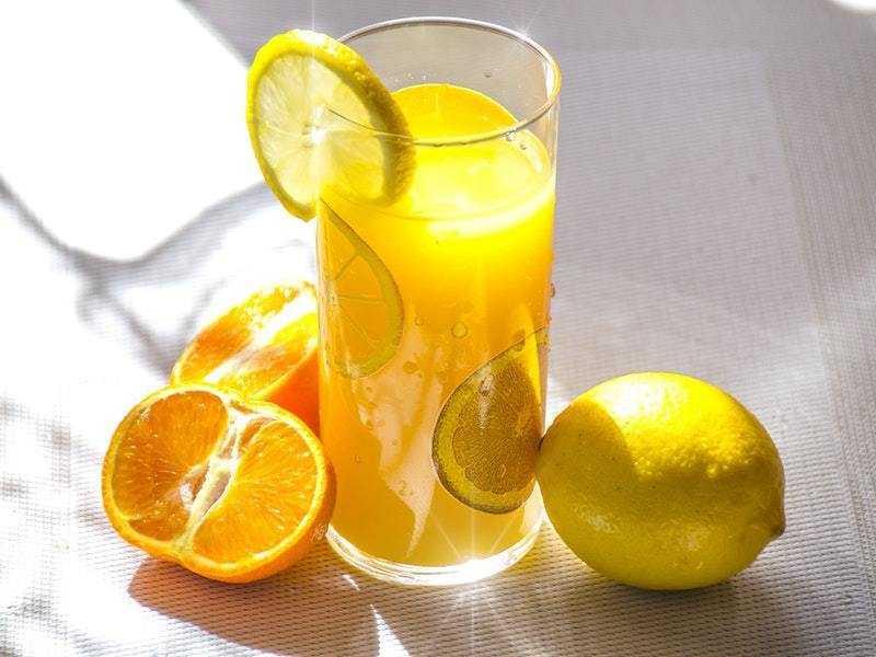 Cam giàu hàm lượng vitamin C tăng sức đề kháng cho bệnh nhân sốt xuất huyết 