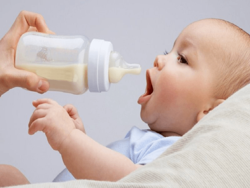 Bổ sung sữa công thức cho bé yêu phát triển toàn diện 