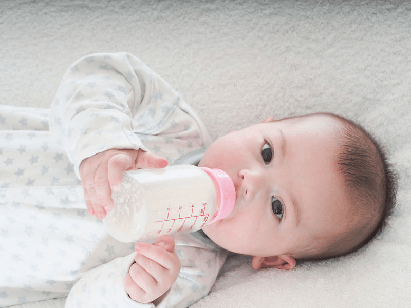 Aptamil là sữa mát có vai trò hỗ trợ tốt cho hệ tiêu hóa của trẻ 