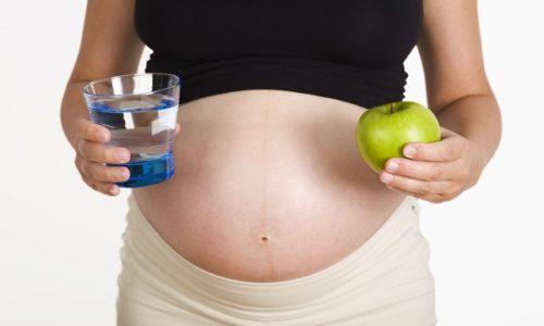 Nguyên nhân, dấu hiệu của tình trạng thiếu nước ối khi mang thai