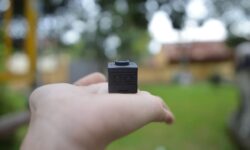 Camera ngụy trang siêu nhỏ mini kết nối điện thoại là gì?