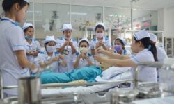 [Góc review] Review ngành điều dưỡng Đại học Đông Á