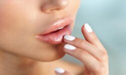 Review 7 son trị thâm môi giúp chị em tự tin ngay cả không tô son