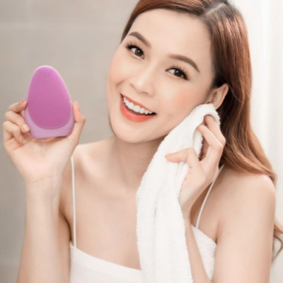 Máy rửa mặt Emmié Premium Facial Cleansing Brush