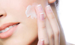Cách sử dụng kem dưỡng ẩm đúng cách cho làn da khỏe mạnh