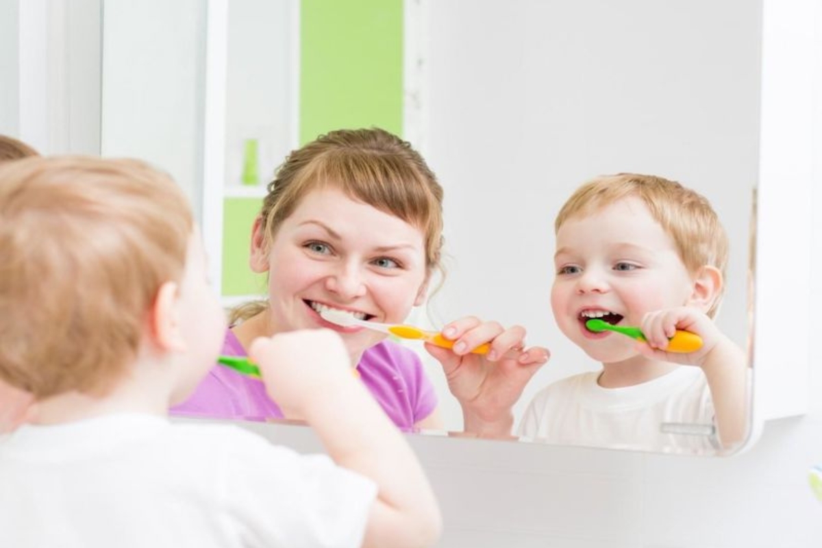 Hướng dẫn chải răng đúng cách cho trẻ 